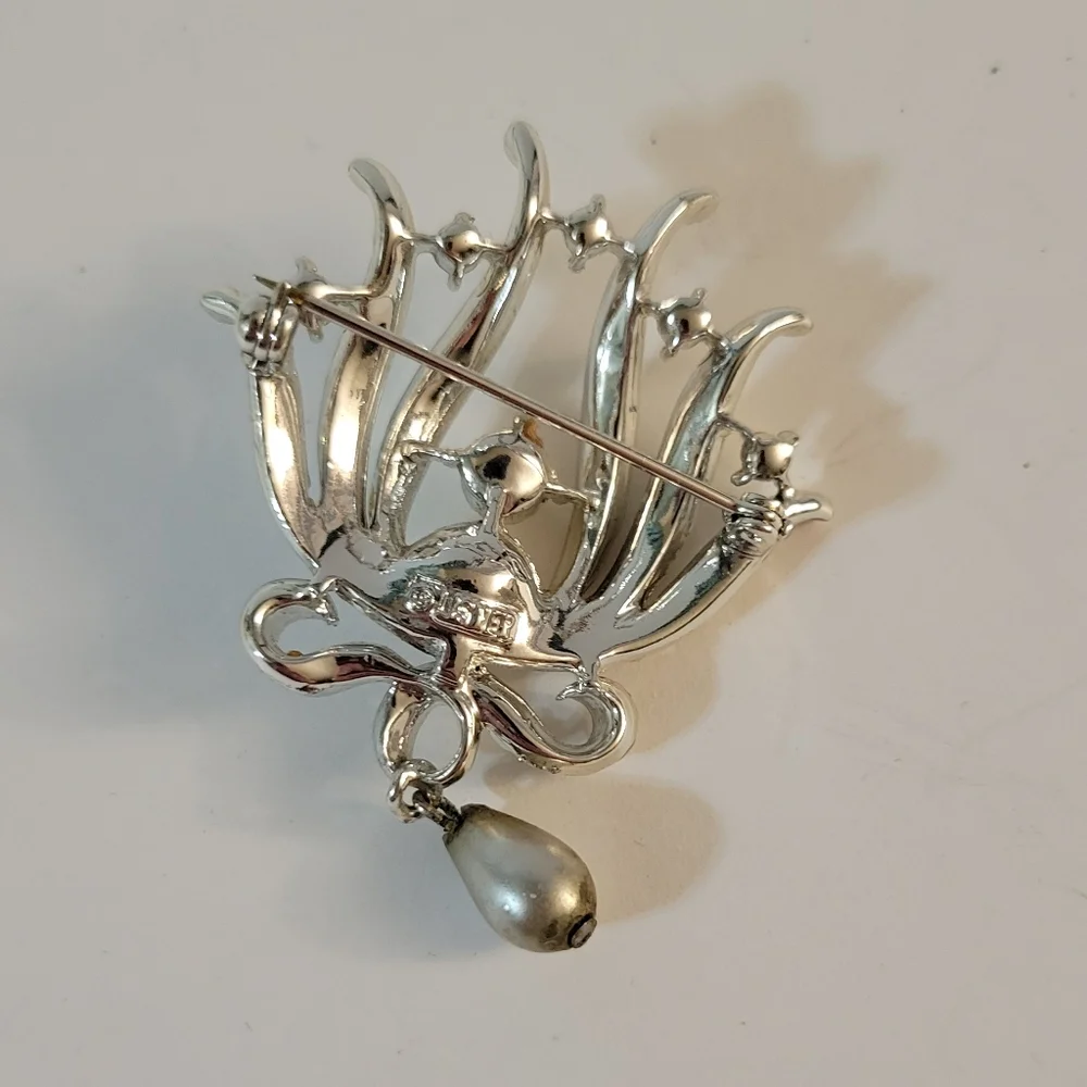 Lisner Brooch Faux Pearl Crystal Brooch